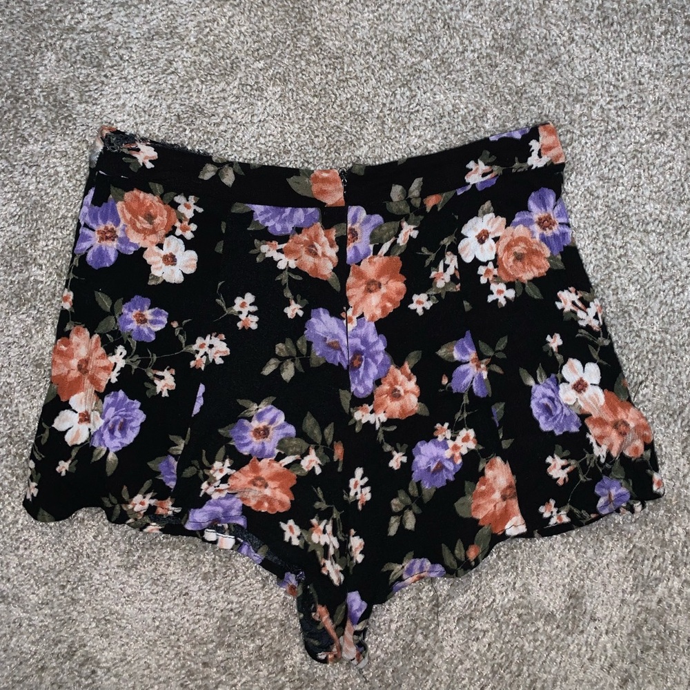 Forever 21 Multicolor Floral High Waist shorts - Picture 7 of 8